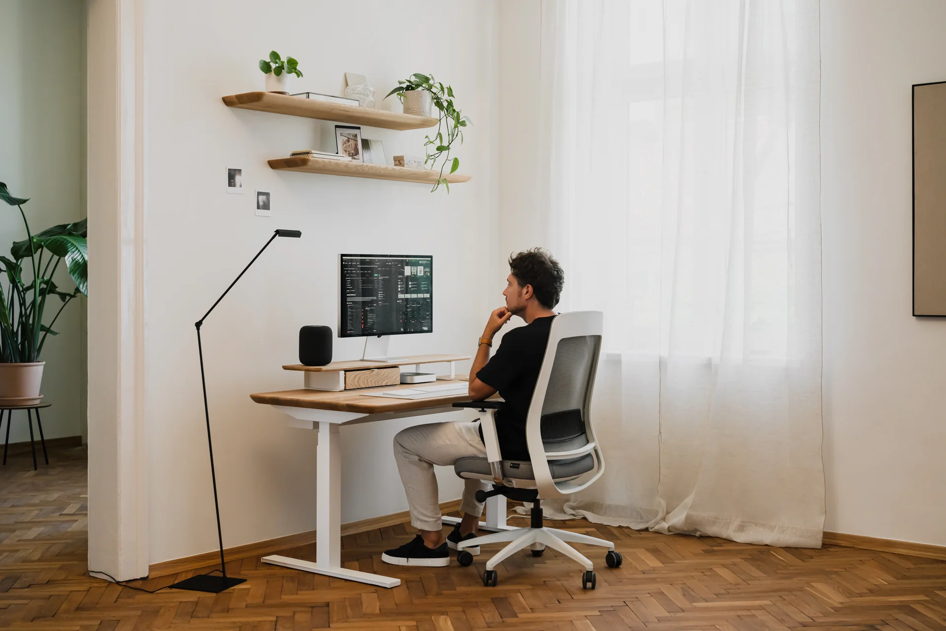 The Oakywood Standing Desk Pro